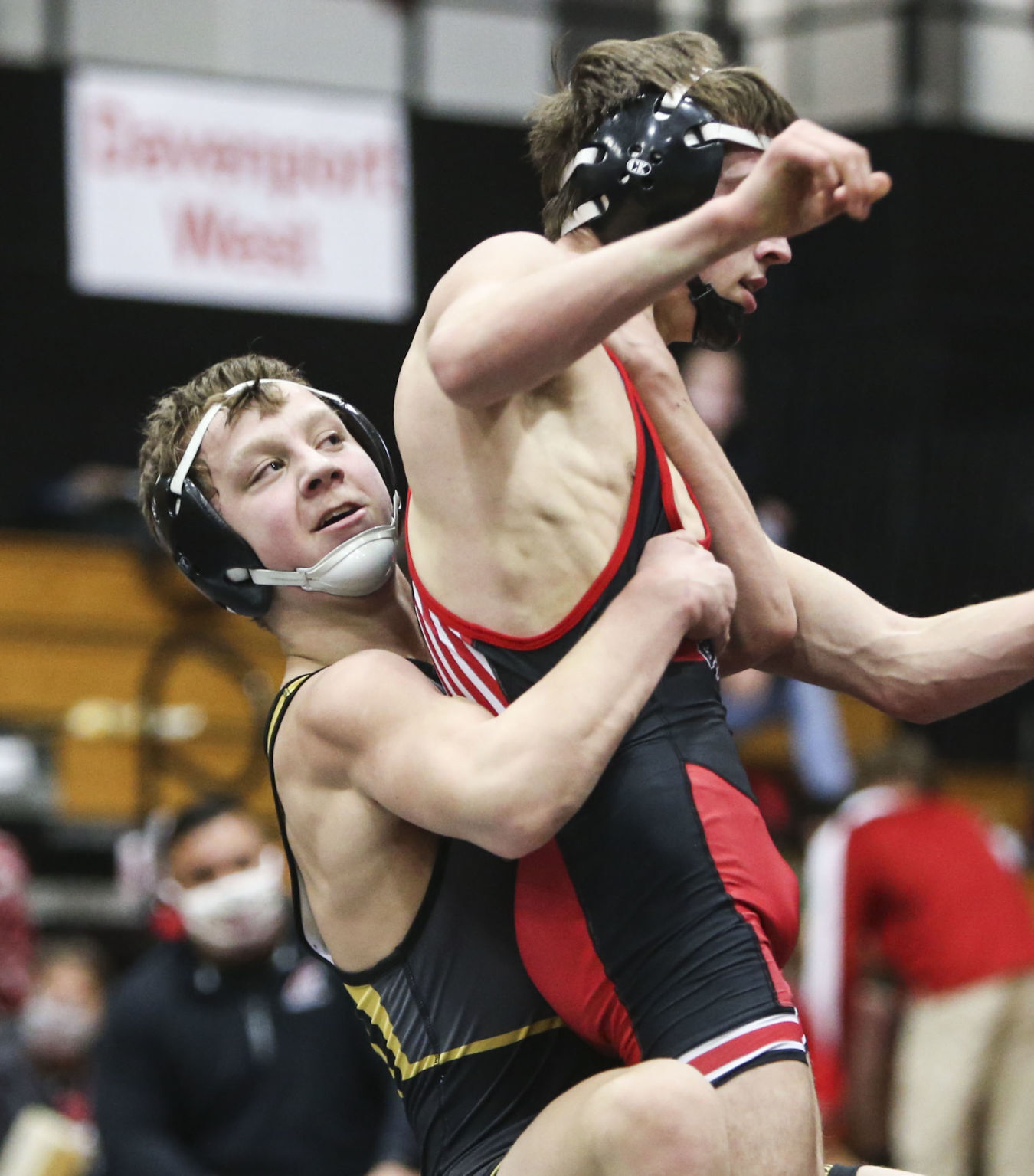 013021-qc-spt-mac wrestling-16.JPG